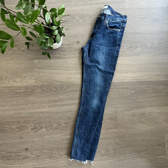 Hudson Jeans Dark Blue Mid-Rise Skinny Jeans with Raw Hem - Picture 11 of 12